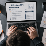 article de blog seo sur ordinateur moderne